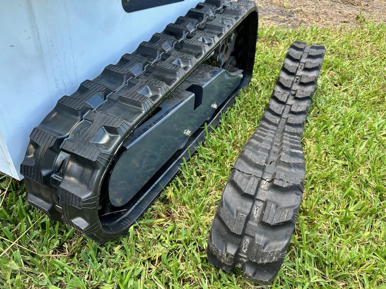 JQ Power 400R Heavy Duty Rubber Track - C-Lug Tread Pattern