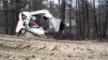 What is the Best Skid Steer Track Pattern for Mud?