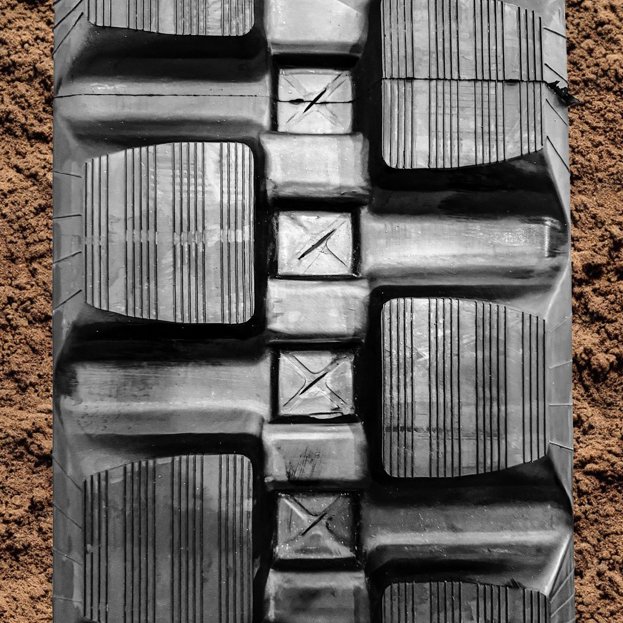 Heavy-Duty Staggered Block Tread Replacement Rubber Track Designed for Skid Steer or Compact Track Loader 